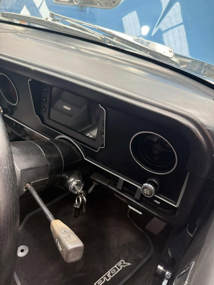 Ford XC Digital Dash Fascia