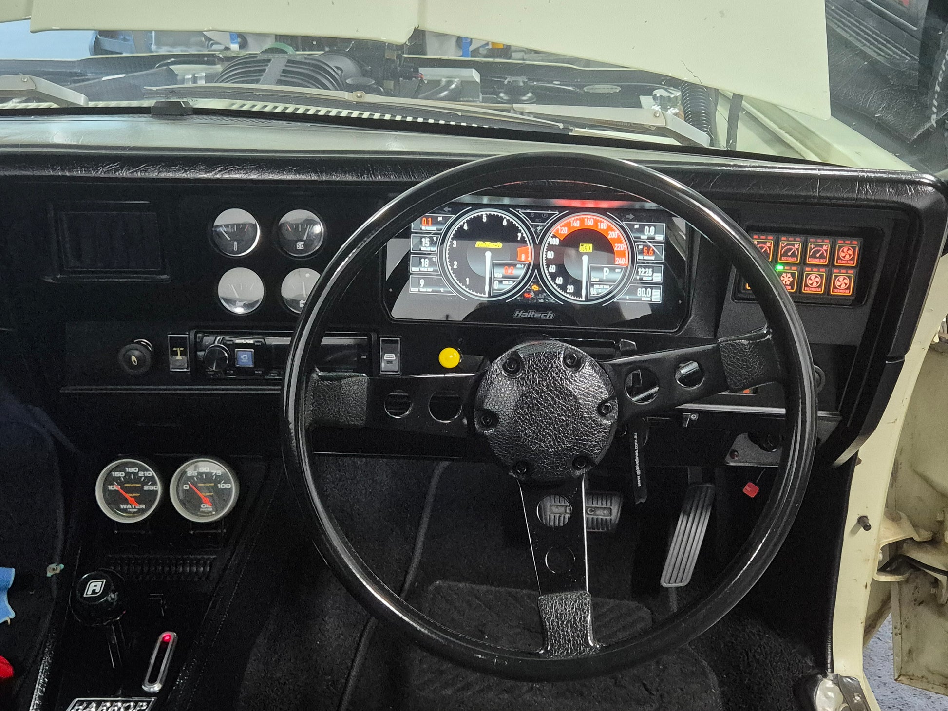 Holden HJ/HX/HZ Digital Dash & Gauge Fascia